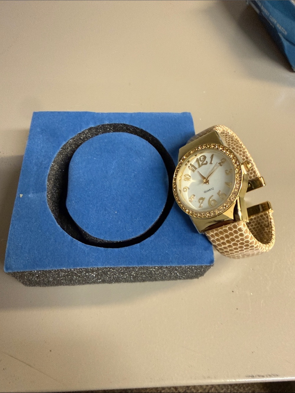 Avon Color Burst Cuff Watch Champagne New In Box Vintage 2007